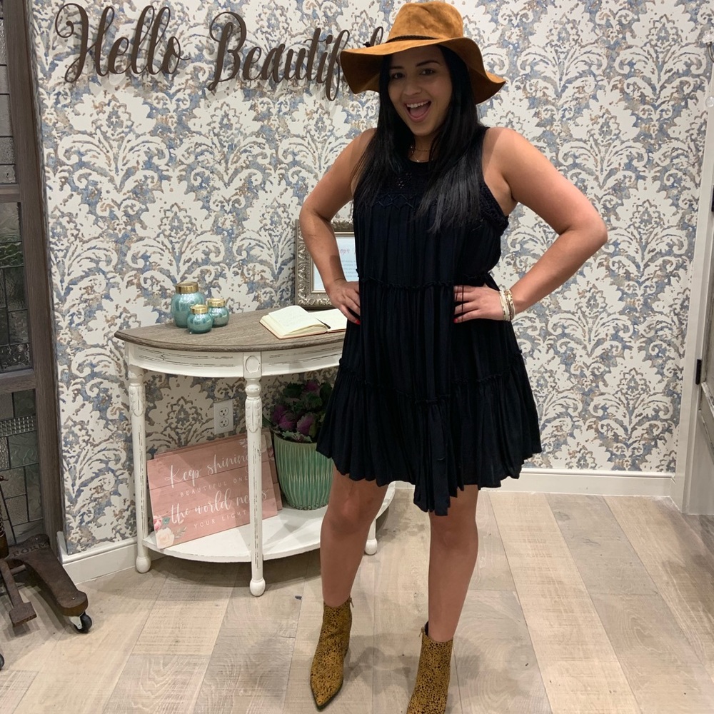 Meet your Poshers, Kayla & Melissa (daughter&mom)